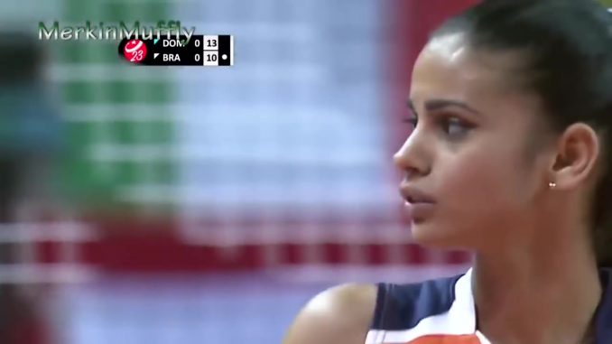 Winifer Fernandez - 21 летняя волейболистка стала интернет з thumbnail 3